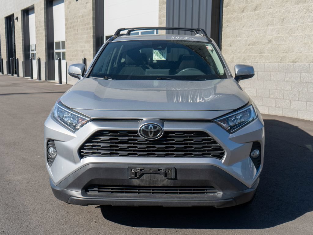 Used 2019 Toyota RAV4 XLE w/ Carpet Mat Package FWD image 2
