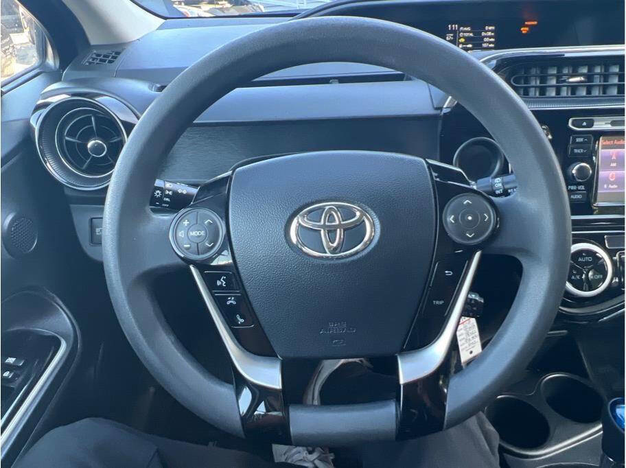 Used 2018 Toyota Prius C Two image 10