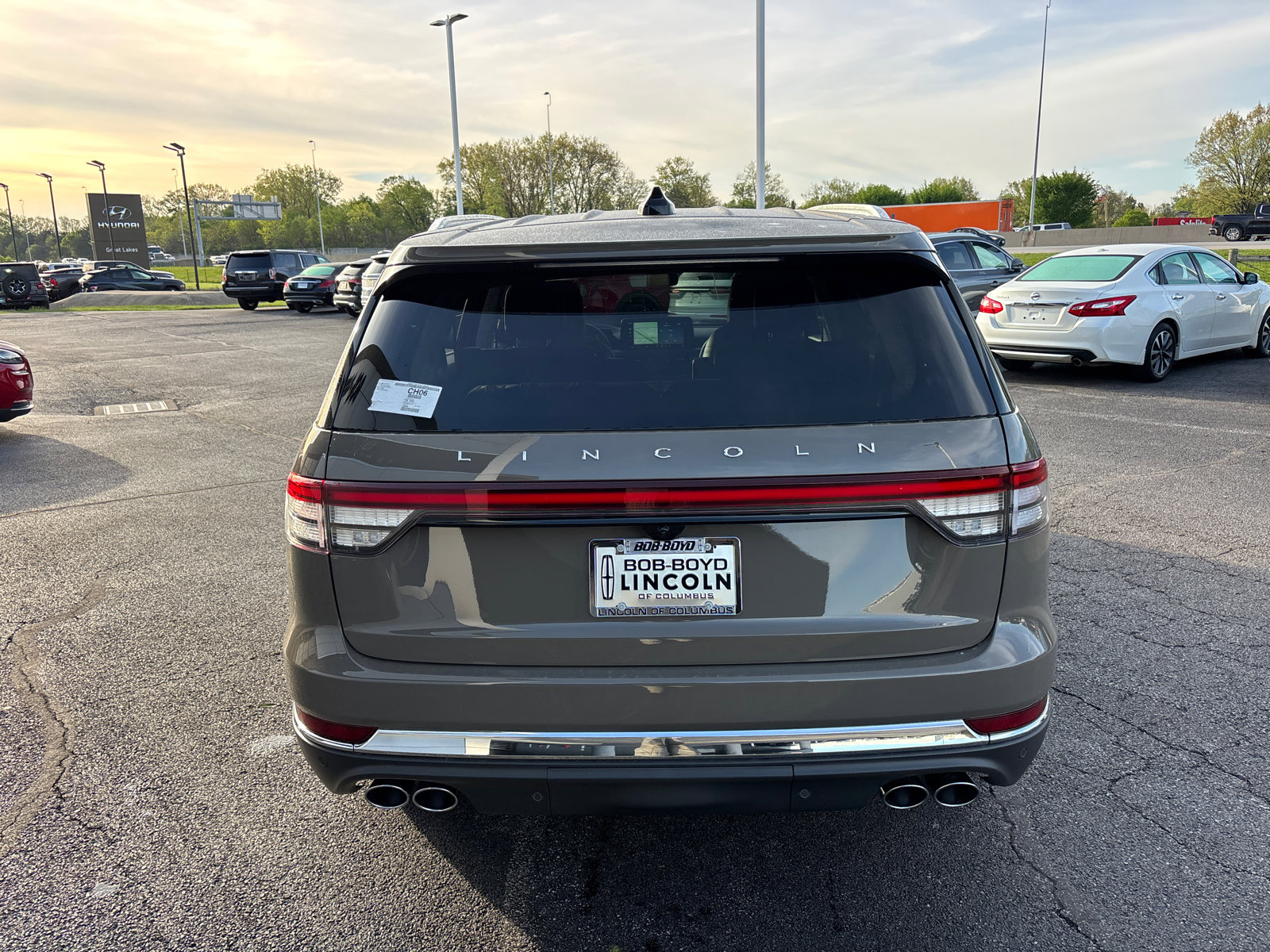 New 2026 Lincoln Aviator Reserve AWD/4WD image 6