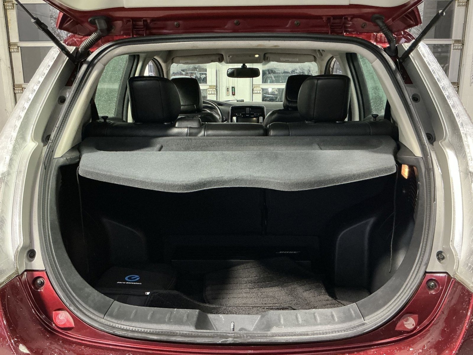 Used 2016 Nissan Leaf SL w/ Premium Package image 32