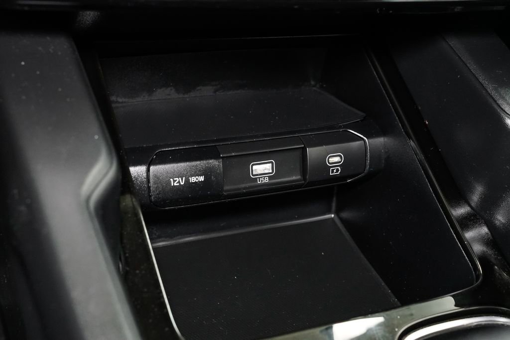 Certified 2023 Kia Telluride LX image 20