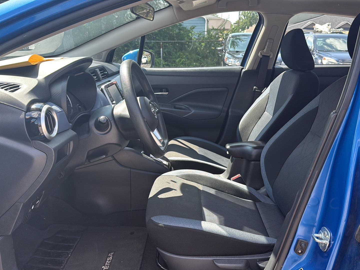 Used 2024 Nissan Versa SV FWD image 9