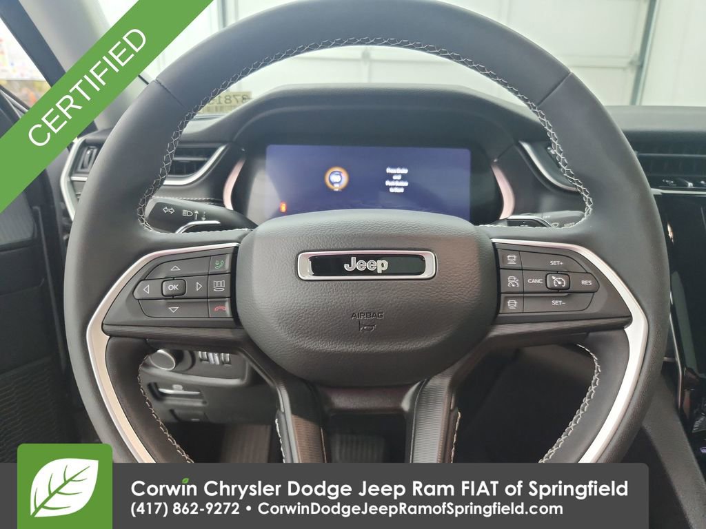 Used 2023 Jeep Grand Cherokee L Laredo AWD/4WD image 13