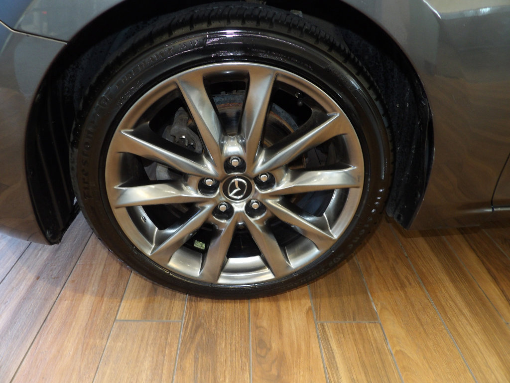 Used 2018 MAZDA MAZDA3 Touring FWD image 10