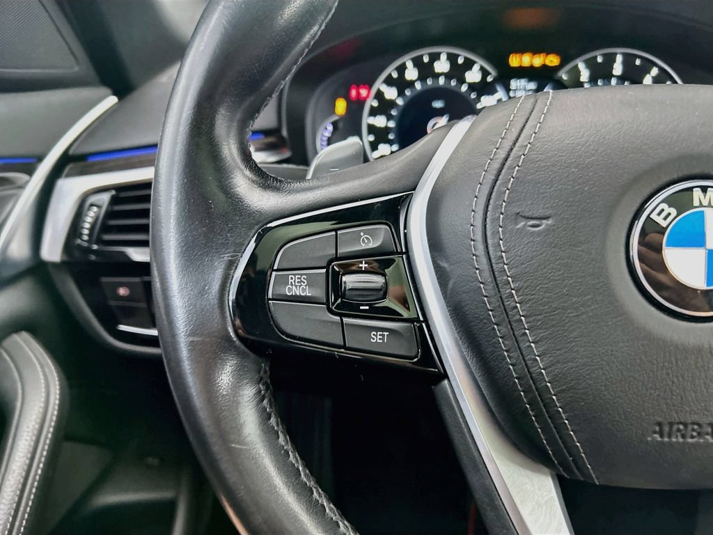 Used 2017 BMW 530i RWD image 11