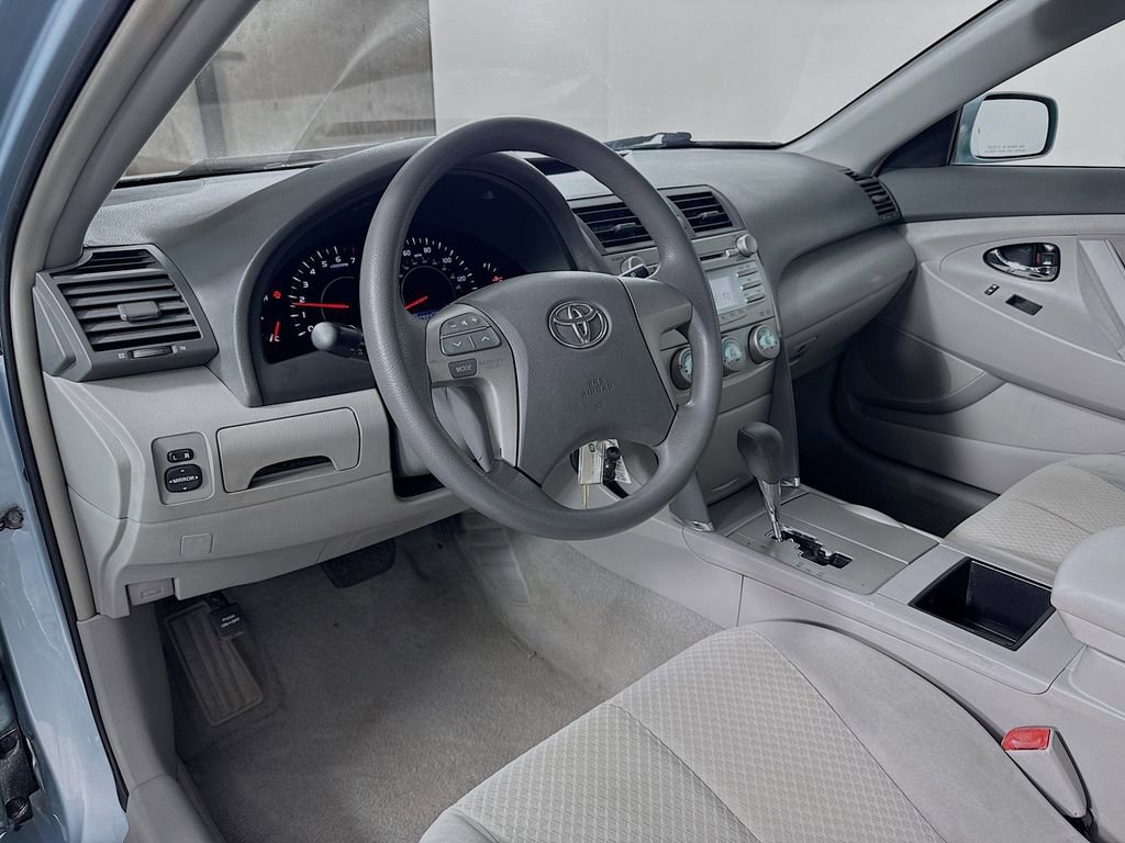 Used 2007 Toyota Camry LE FWD image 9