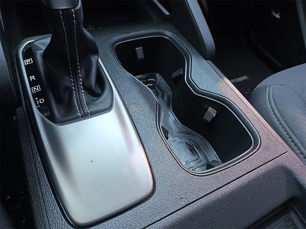 Used 2024 Nissan Frontier SV w/ SV Convenience Package image 9