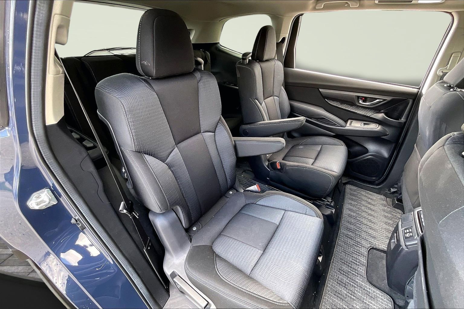Certified 2024 Subaru Ascent Premium w/ Convenience Package AWD/4WD image 15
