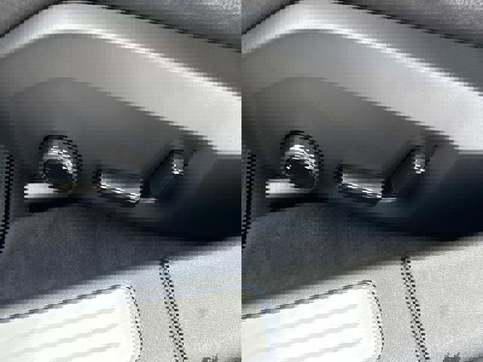 Certified 2024 Volvo V90 B6 Cross Country Plus image 18