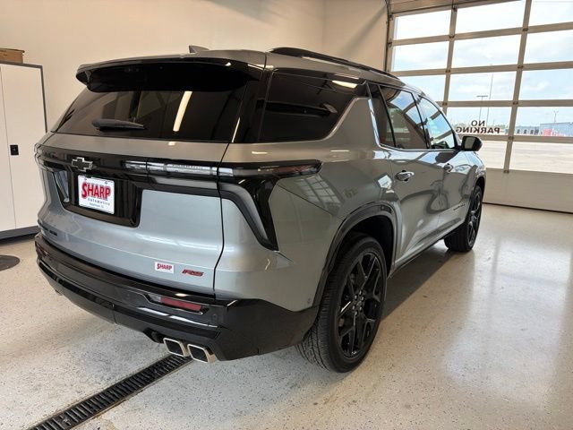 Used 2025 Chevrolet Traverse RS w/ LPO, Floor Liner Package AWD/4WD image 9