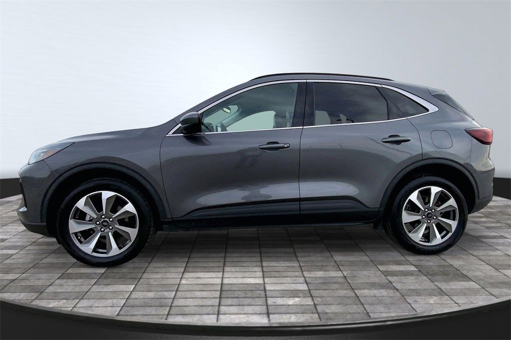 Used 2023 Ford Escape Platinum image 8