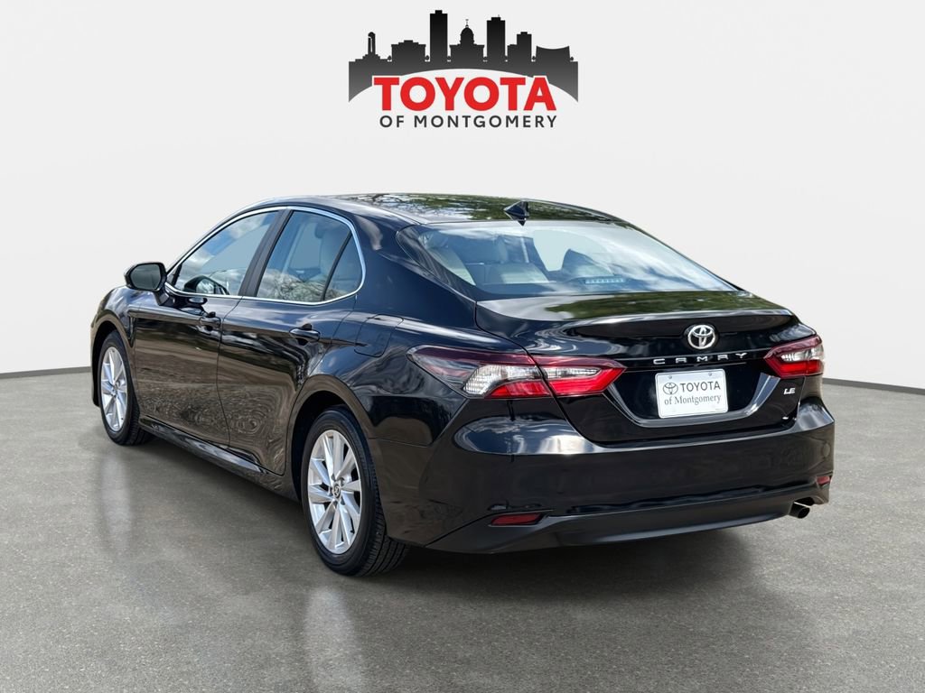 Used 2024 Toyota Camry LE w/ Convenience Package image 5