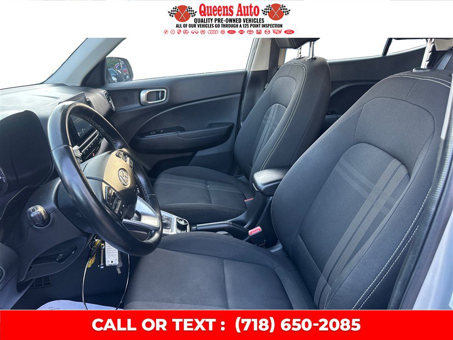 Used 2021 Hyundai Venue SEL w/ Cargo Package FWD image 10