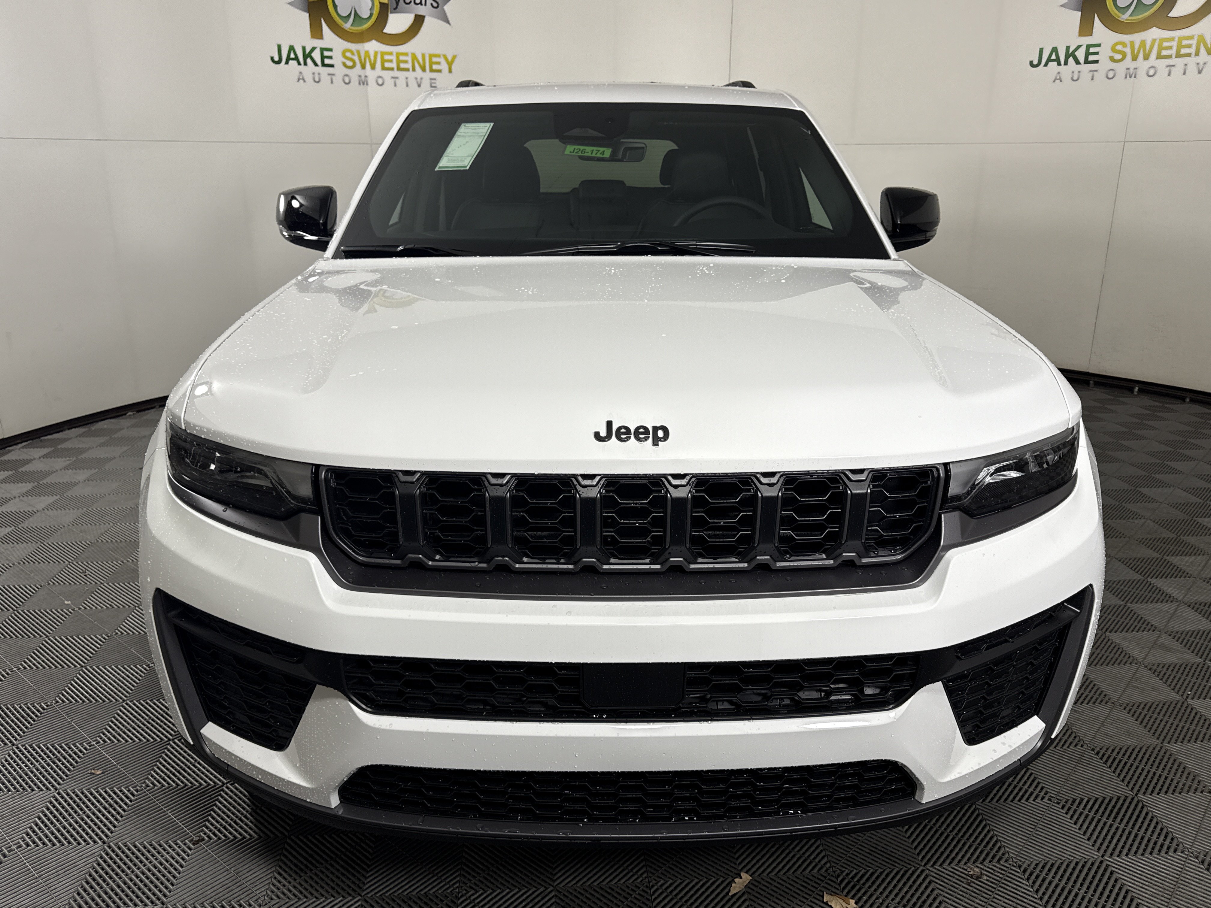 New 2026 Jeep Grand Cherokee Altitude AWD/4WD image 3