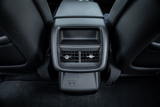 Used 2024 Cadillac Lyriq Tech image 45