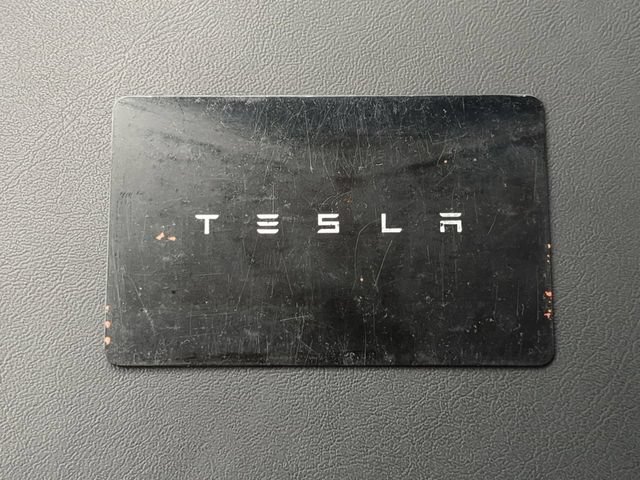 Used 2024 Tesla Cybertruck AWD Crew Cab image 30