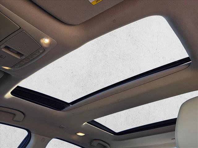 Used 2017 Nissan Maxima Platinum w/ Medallion Package image 16