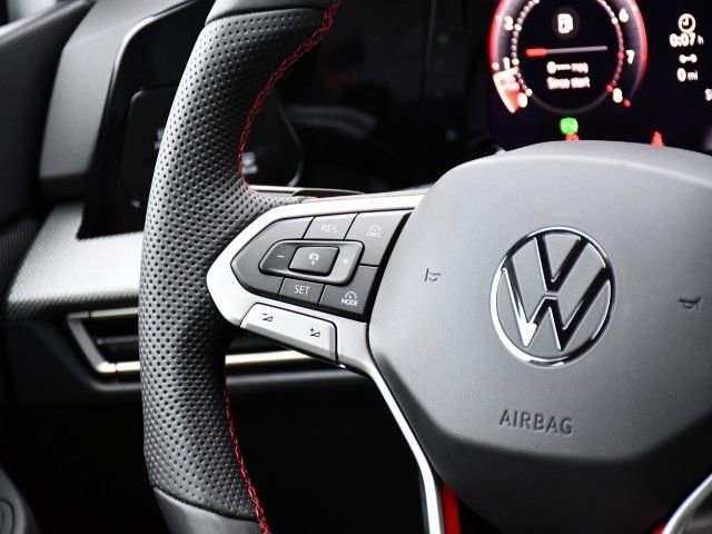 New 2026 Volkswagen GTI SE FWD image 25