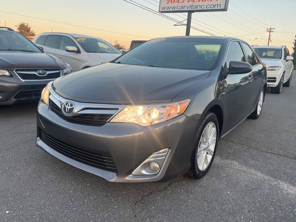 Used 2012 Toyota Camry XLE w/ Leather Pkg FWD image 28