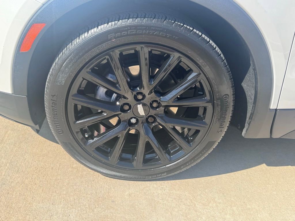 Used 2022 Cadillac XT4 Sport w/ Technology Package image 9