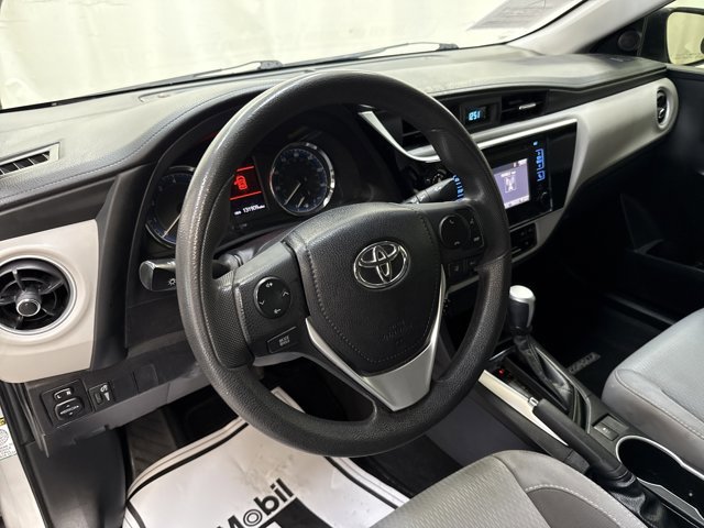 Used 2019 Toyota Corolla LE image 24