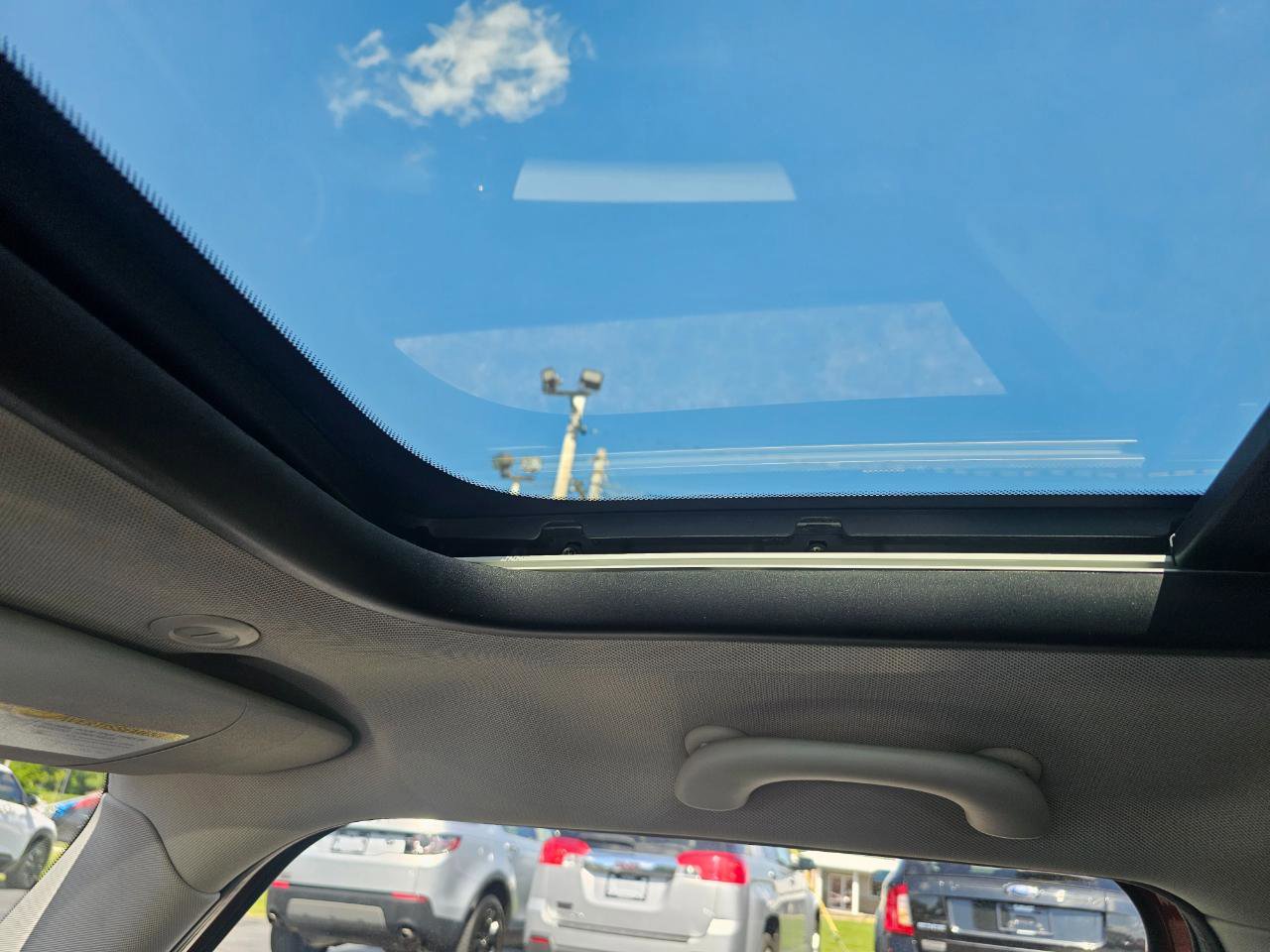 Used 2016 MINI Cooper 4-Door Hardtop FWD image 38