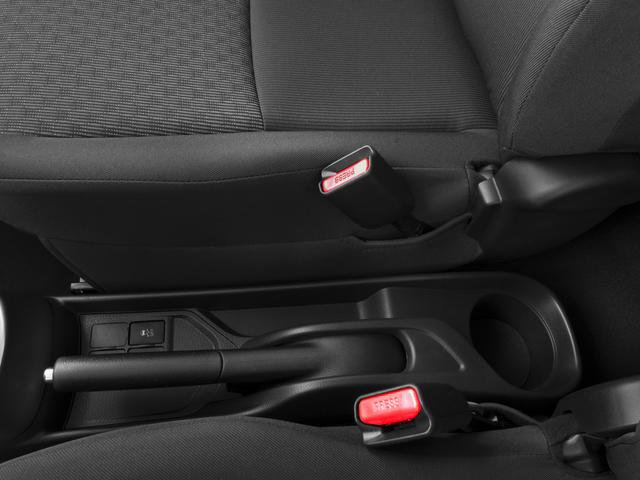 Used 2016 Toyota Yaris L image 22