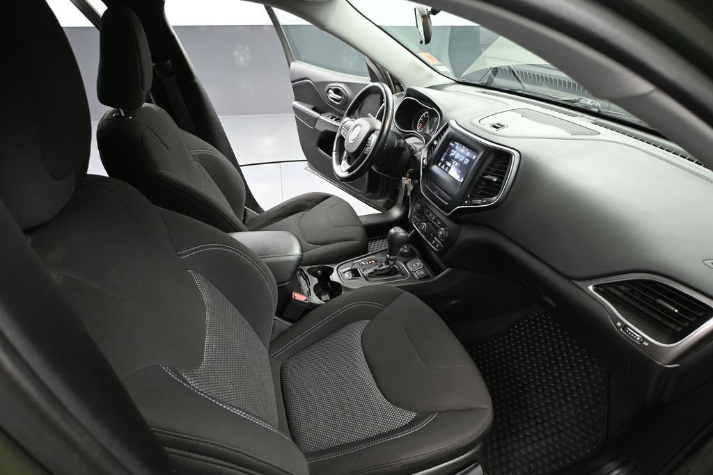 Used 2020 Jeep Cherokee Sport w/ Cold Weather Group AWD/4WD image 37