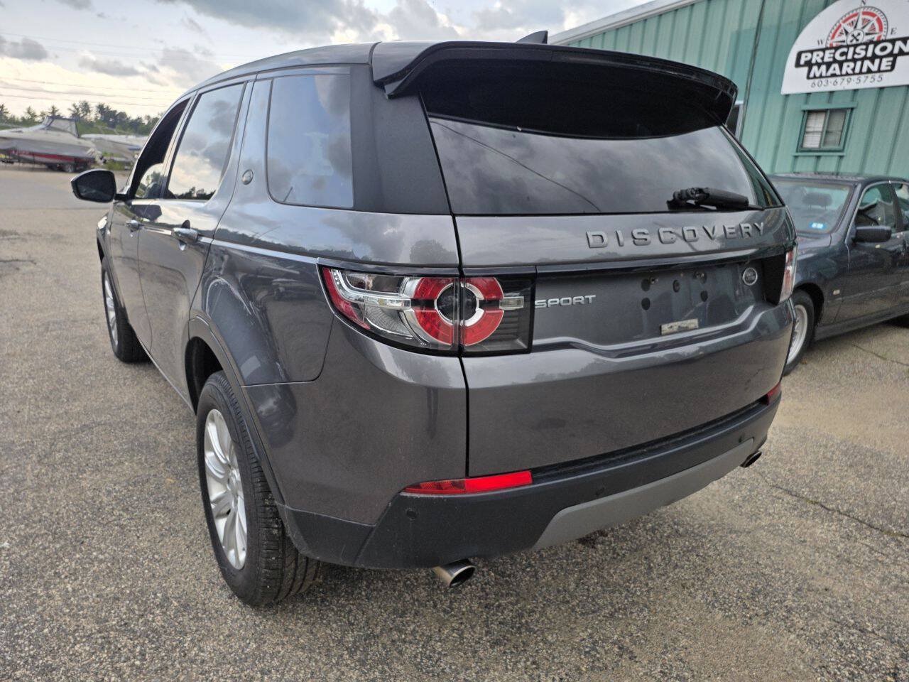 Used 2017 Land Rover Discovery Sport SE AWD/4WD image 11