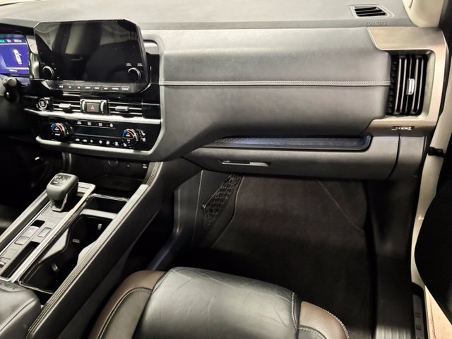 Used 2023 Nissan Pathfinder Platinum FWD image 21