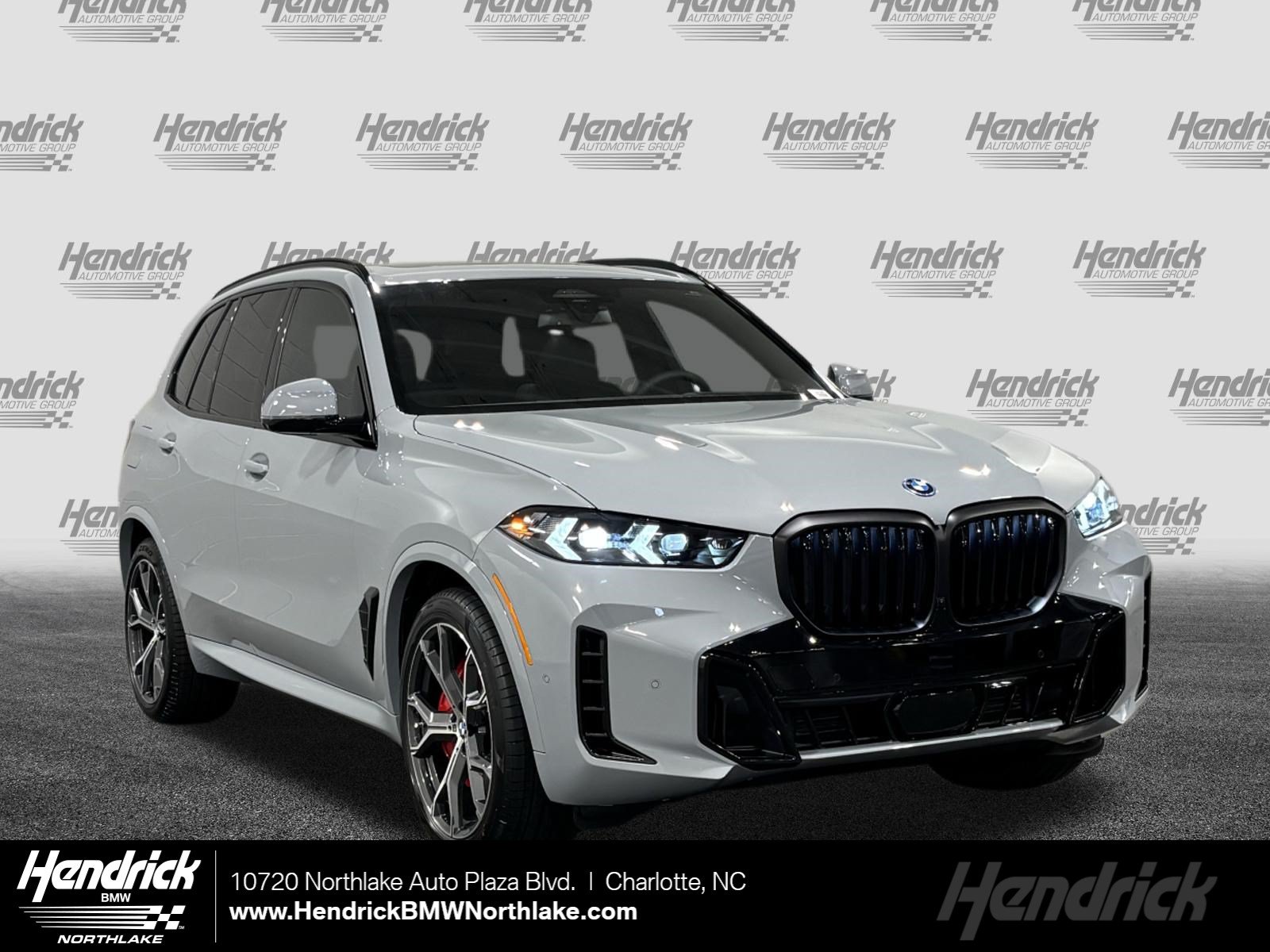 New 2026 BMW X5 xDrive50e w/ M Sport Package AWD/4WD image 1