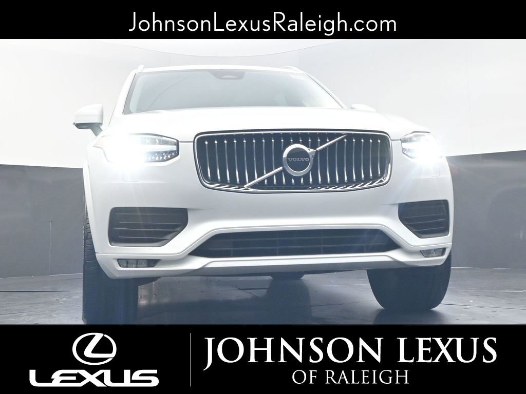 Used 2023 Volvo XC90 B5 Core w/ Protection Package Premier AWD/4WD image 16