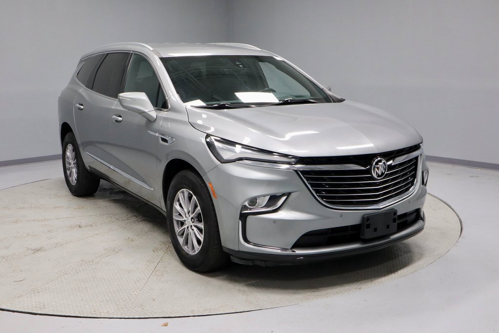 Used 2024 Buick Enclave Premium image 1