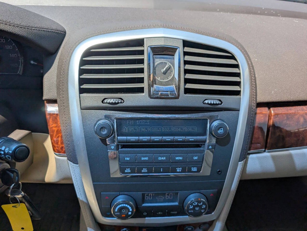 Used 2009 Cadillac SRX AWD w/ Third Row Seating Package image 33