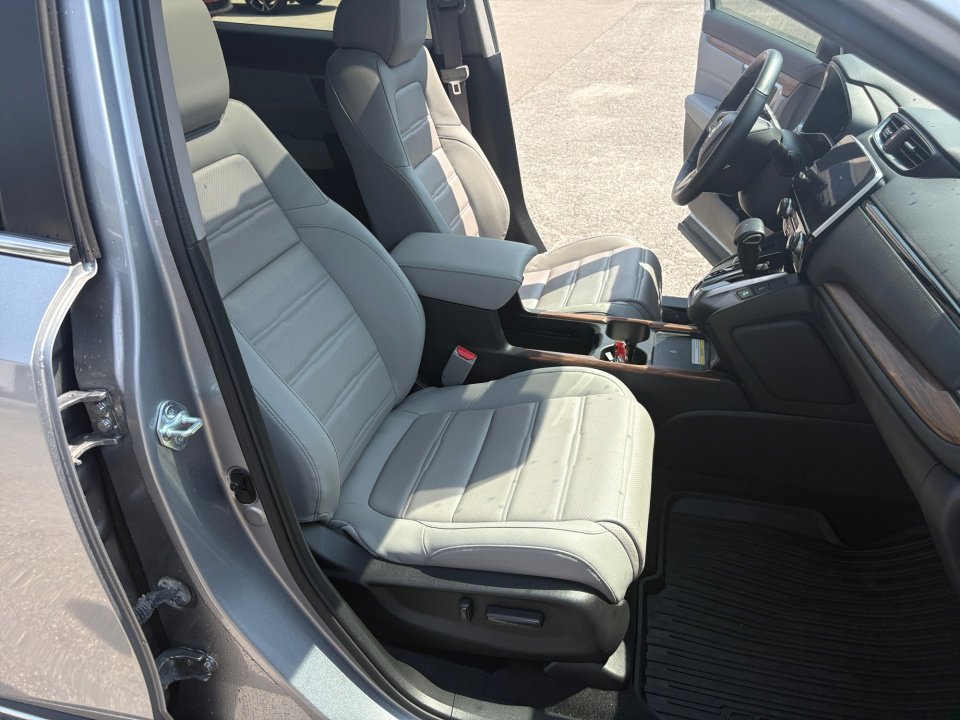 Used 2022 Honda CR-V Touring image 32