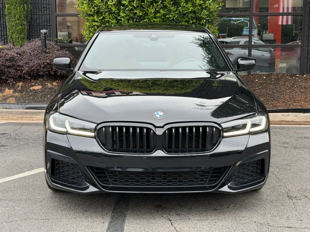 Used 2022 BMW 530i w/ M Sport Package RWD image 3