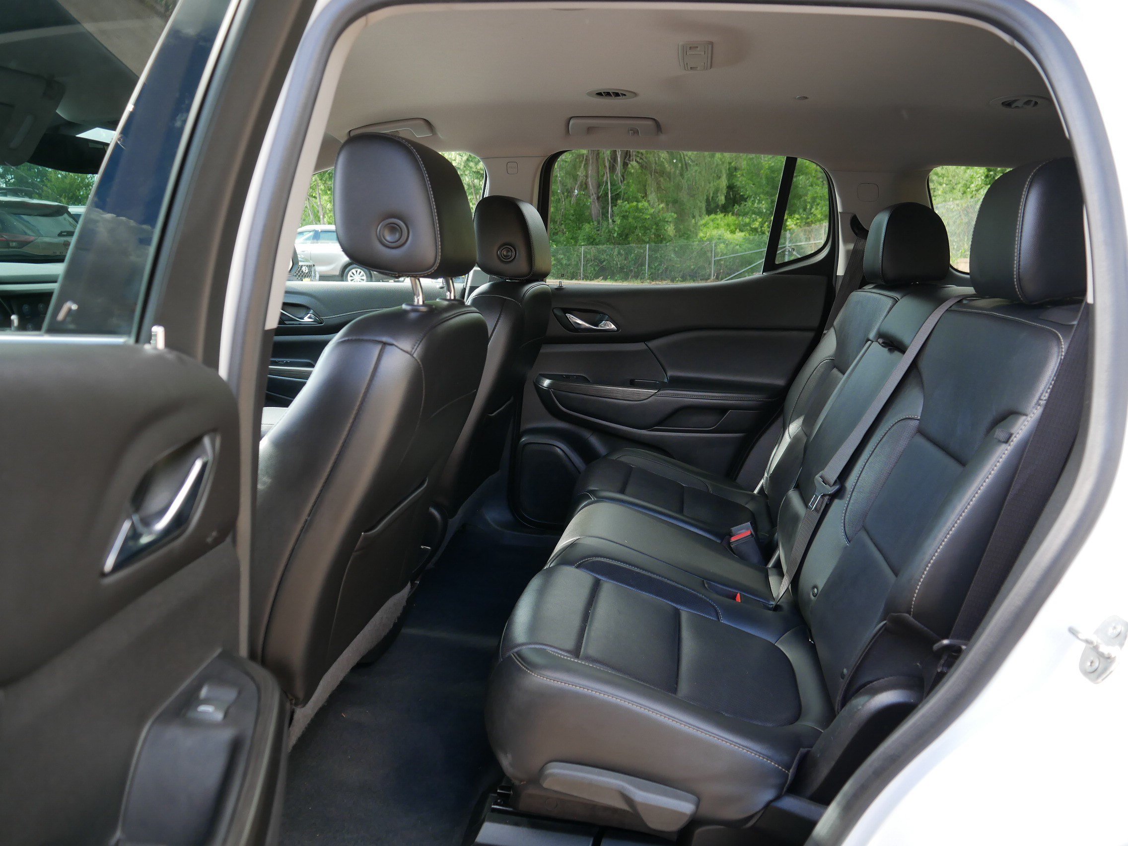 Used 2020 GMC Acadia SLT AWD/4WD image 34