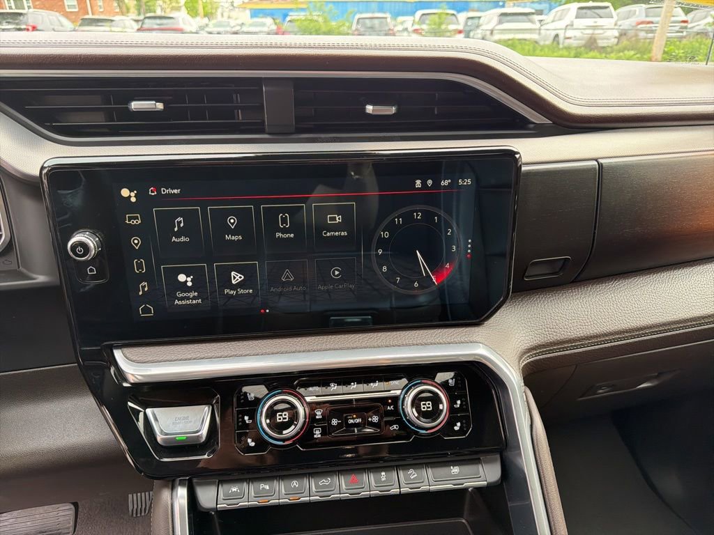 Used 2023 GMC Sierra 1500 Denali w/ Technology Package AWD/4WD image 22