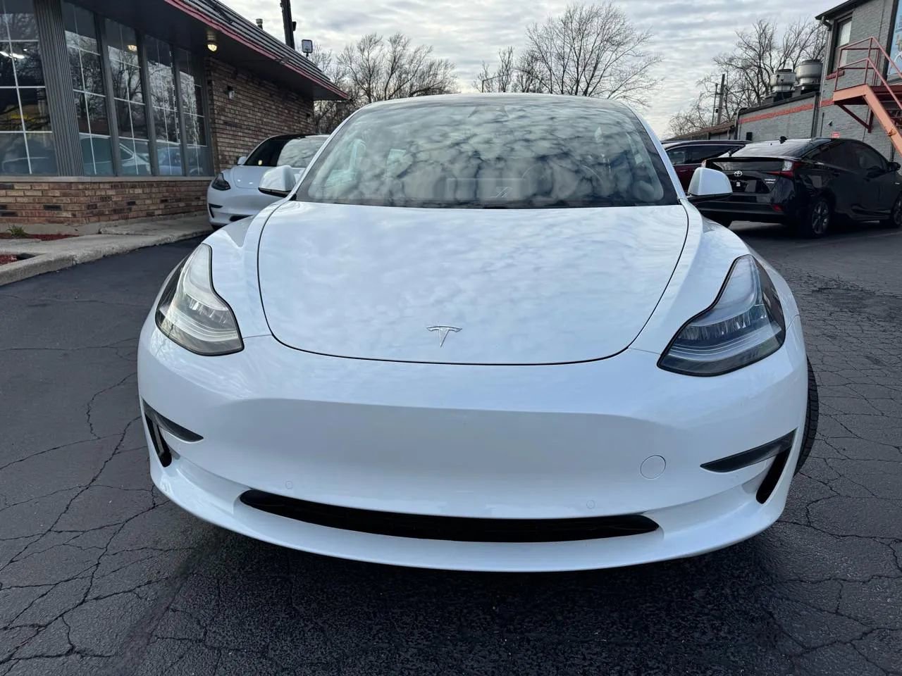 Used 2021 Tesla Model 3 Standard Range Plus image 2