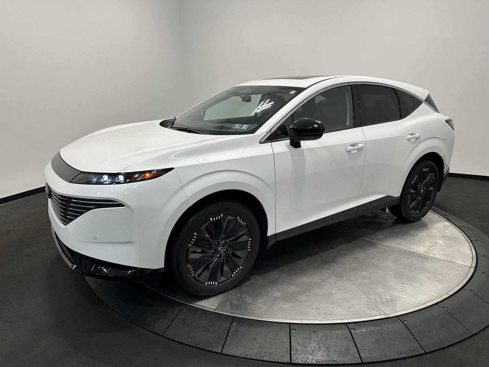 Used 2025 Nissan Murano Platinum w/ Cargo Package image 3