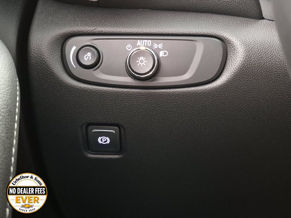 New 2026 Chevrolet Blazer LT w/ Sound & Technology Package FWD image 18