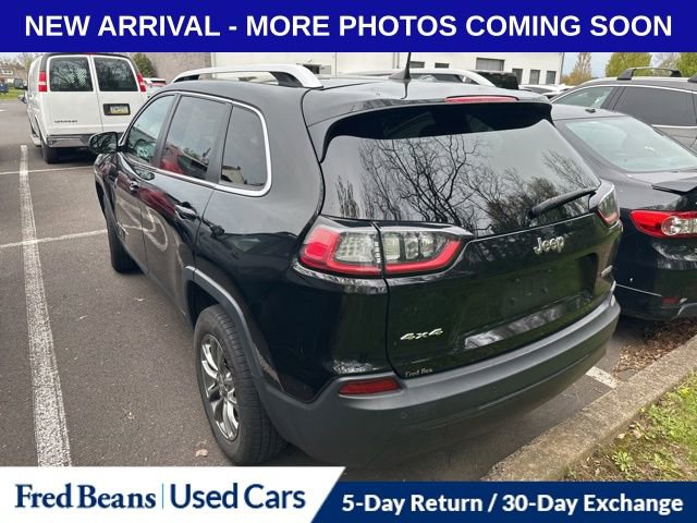 Used 2019 Jeep Cherokee Latitude Plus w/ Cold Weather Group AWD/4WD image 7