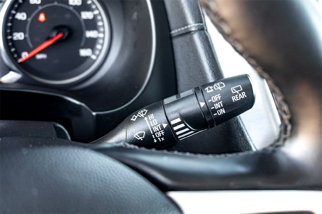 Used 2024 GMC Terrain SLT image 21