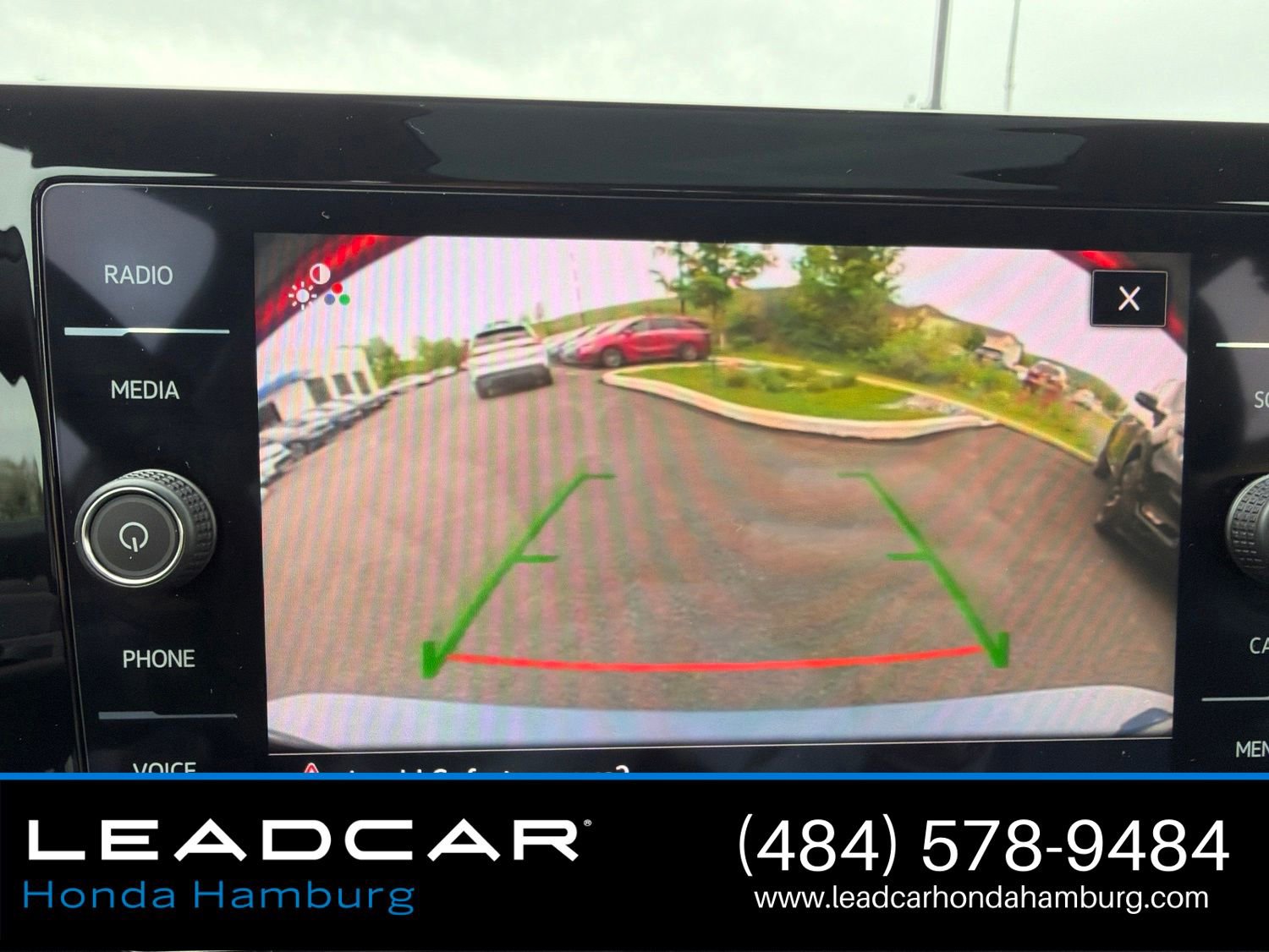 Used 2025 Volkswagen Jetta SE FWD image 20