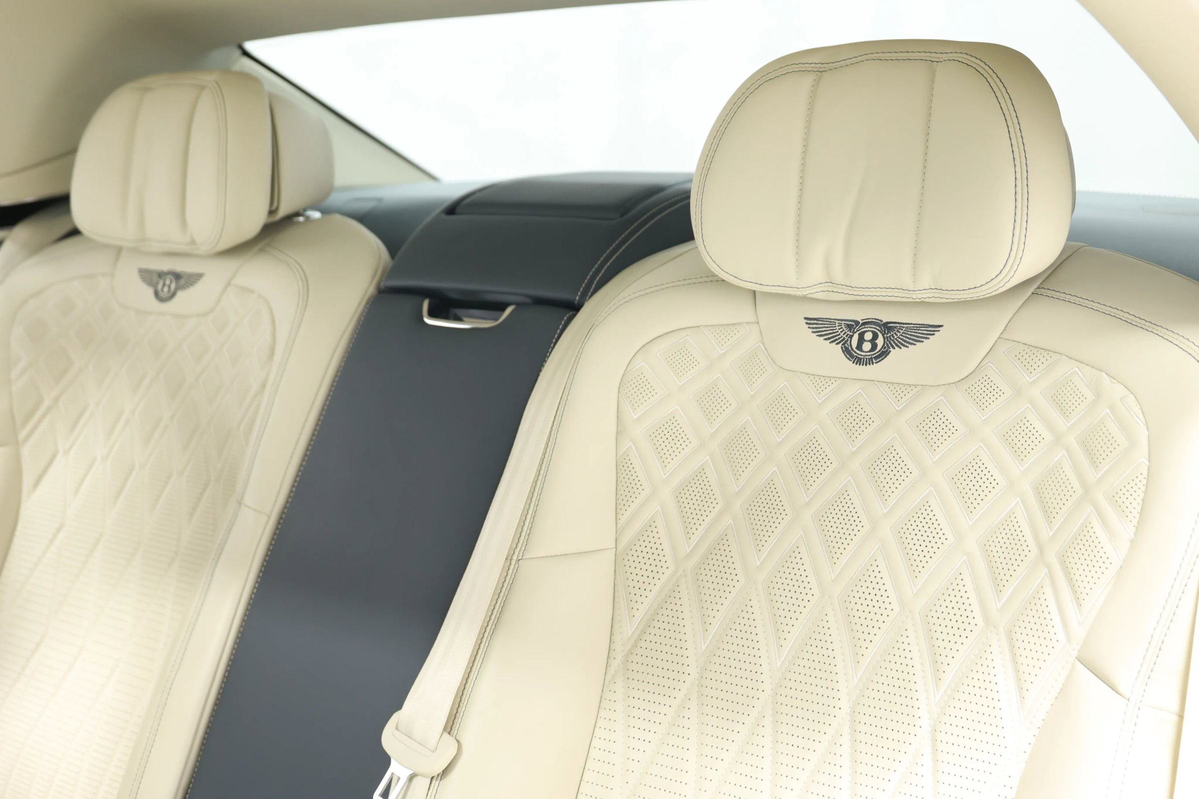 Used 2020 Bentley Flying Spur W12 w/ First Edition Specification image 82