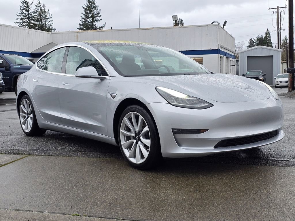Used 2018 Tesla Model 3 Long Range image 3