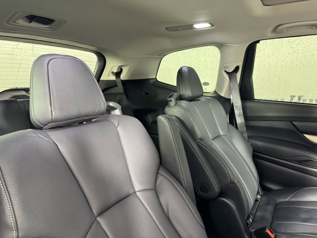 Used 2022 Subaru Ascent Limited w/ Technology Package image 32