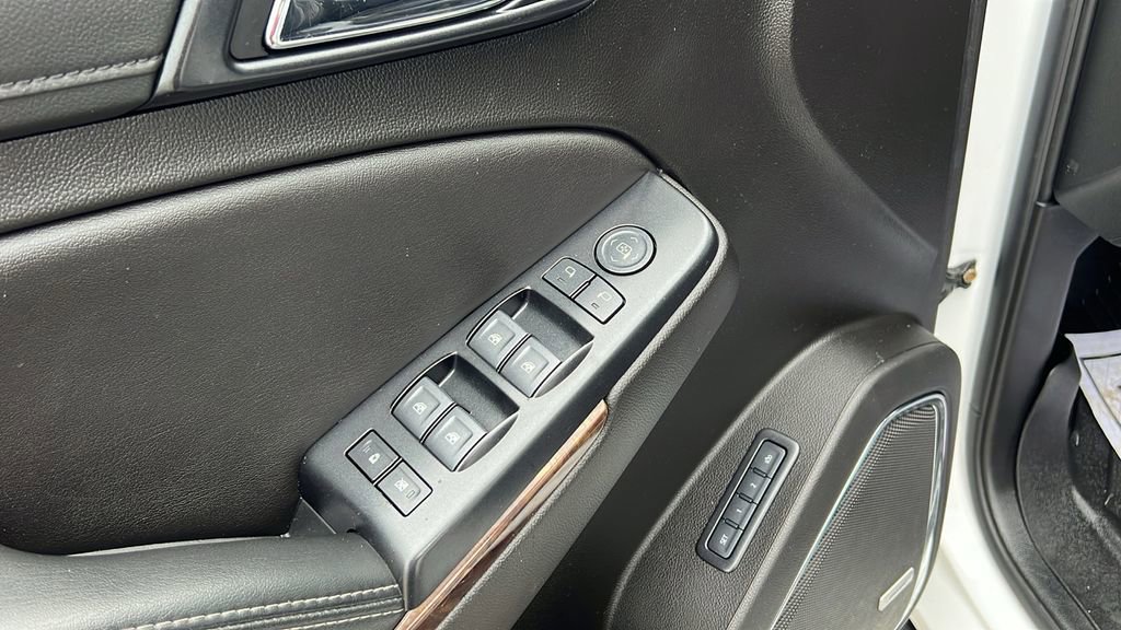 Used 2020 Chevrolet Suburban LT image 11
