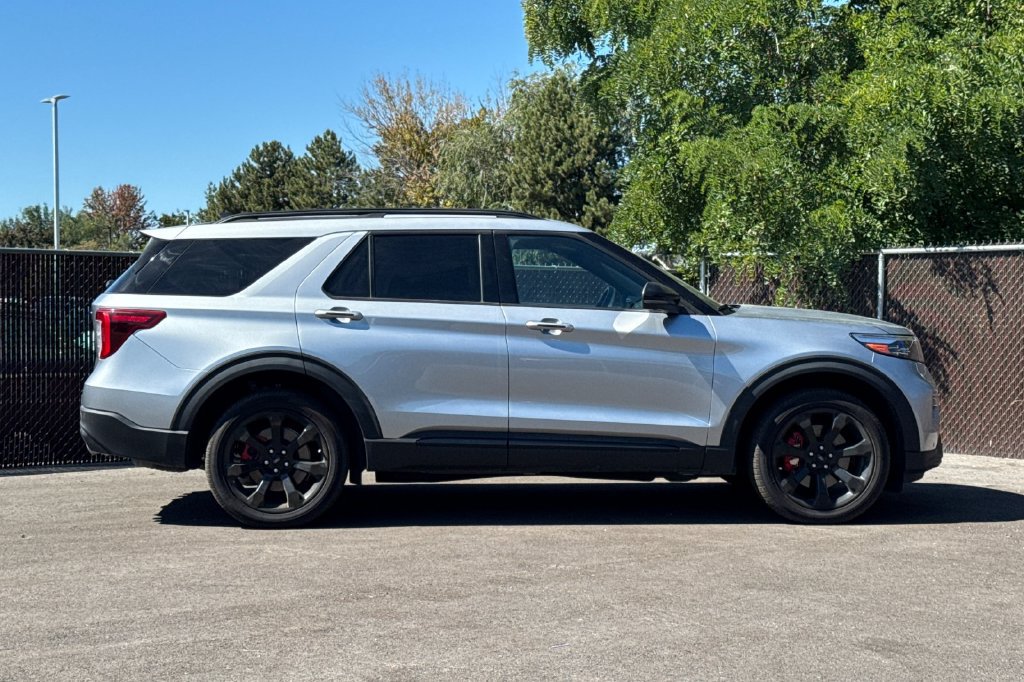 Used 2023 Ford Explorer ST w/ Equipment Group 401A AWD/4WD image 11