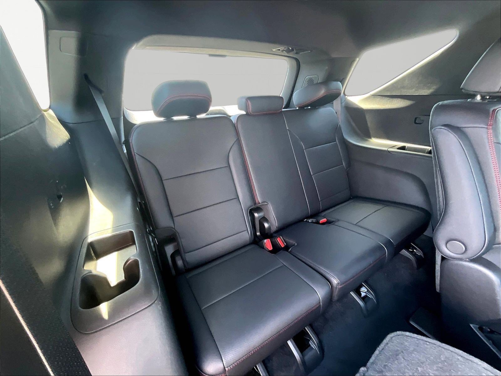 Used 2026 Chevrolet Traverse RS w/ LPO, Floor Liner Package AWD/4WD image 26